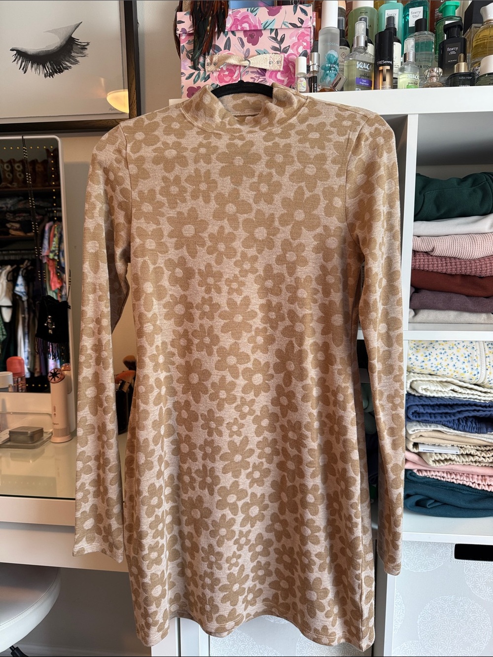 American Eagle Outfitters Beige Floral Knit Long Sleeve Dress Size Medium